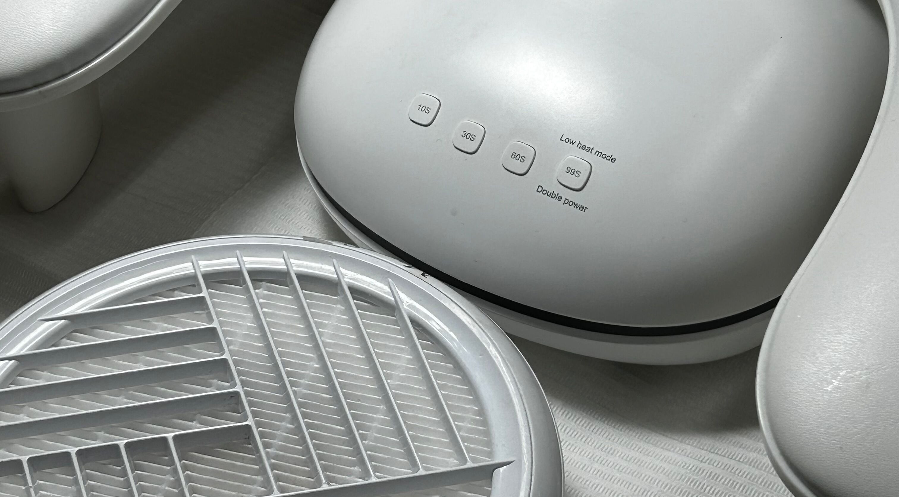 Nail dryer at glossi by kt, Blantyre, Scotland, GB for manicures.