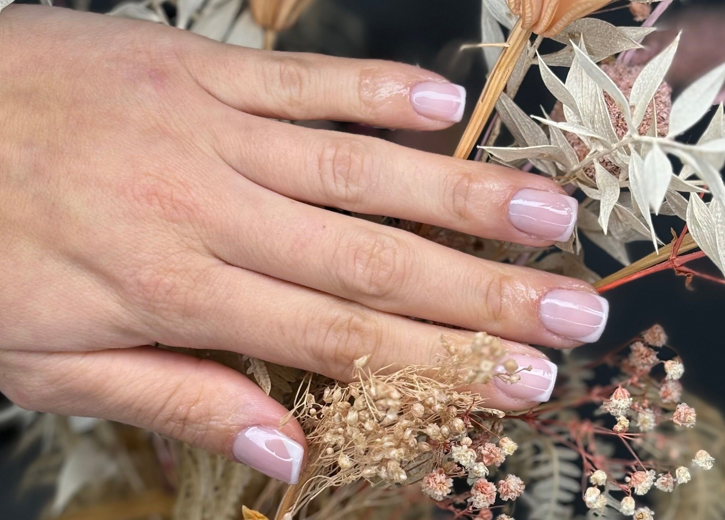 Ongles élégants à Majestic Hair & Nails - Nails by Ali, Saint-josse-ten-noode, Bruxelles, BE.