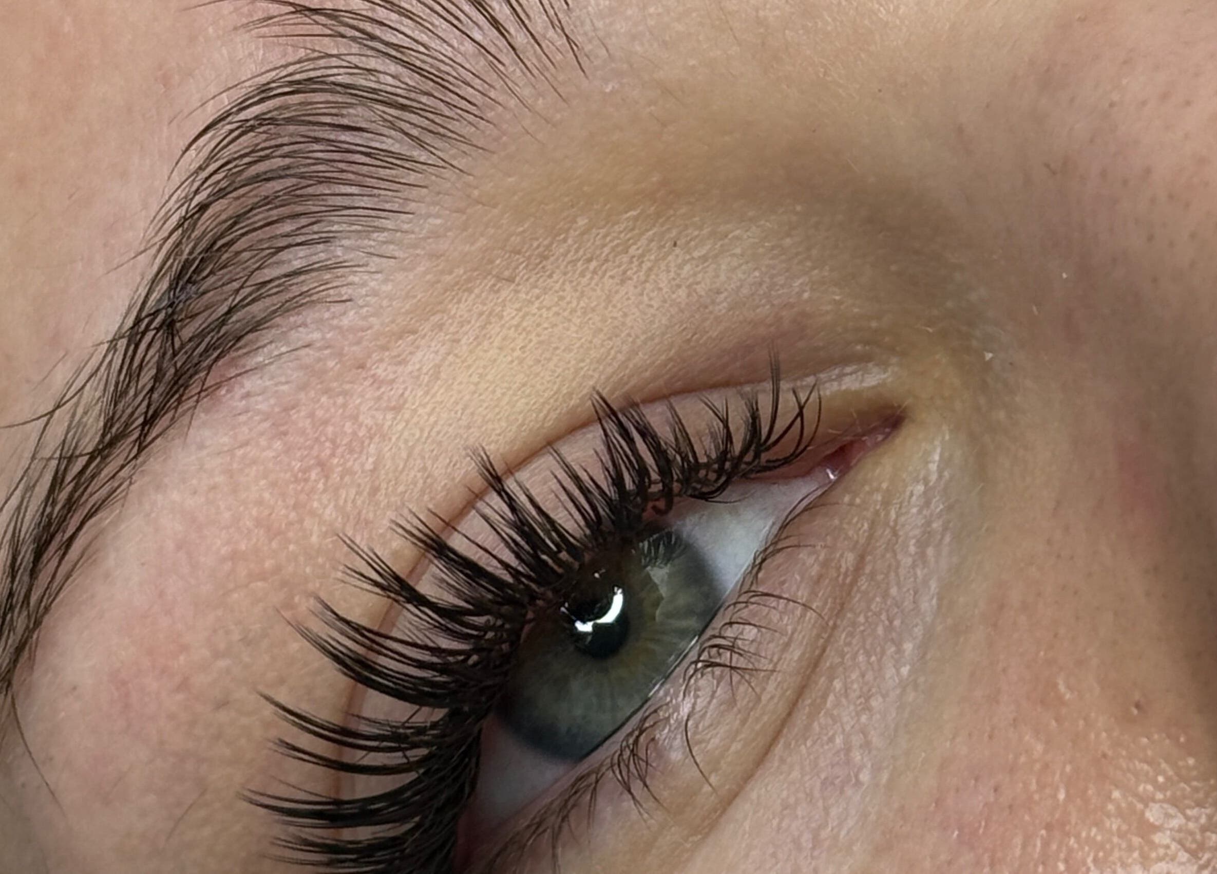 Rzęsy w wik.lashes Wiktoria Drozd, Dobrzeń Wielki, Województwo Opolskie, PL. Zabieg upiększający.