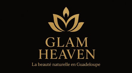 Logo élégant GLAM HEAVEN, PETIT BOURG, FR. Design floral doré sur fond noir.