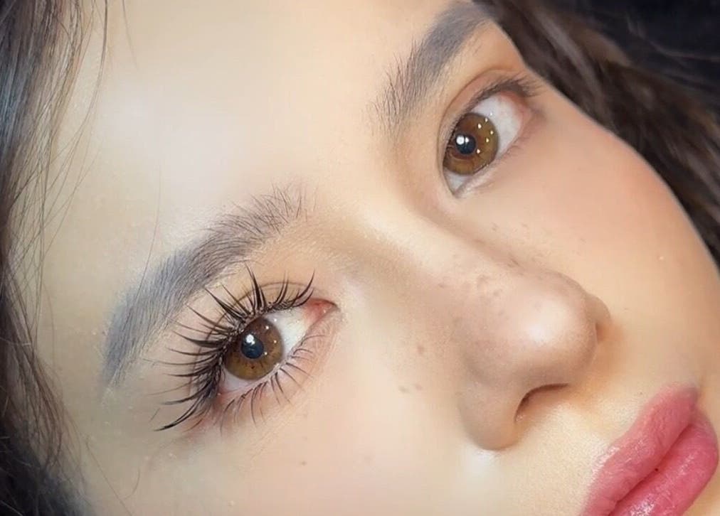 Lông mi cuốn hút từ Dodoeyelash Lash Extensions và Brow Lami, Thành Phố Hồ Chí Minh, VN.