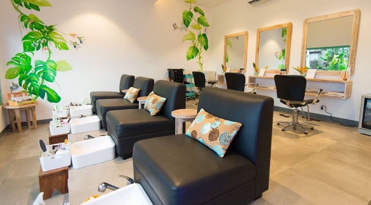Relaxing pedicure station at Aliya Wellness Spa, Bali, Bali, ID with cozy chairs and vibrant decor.