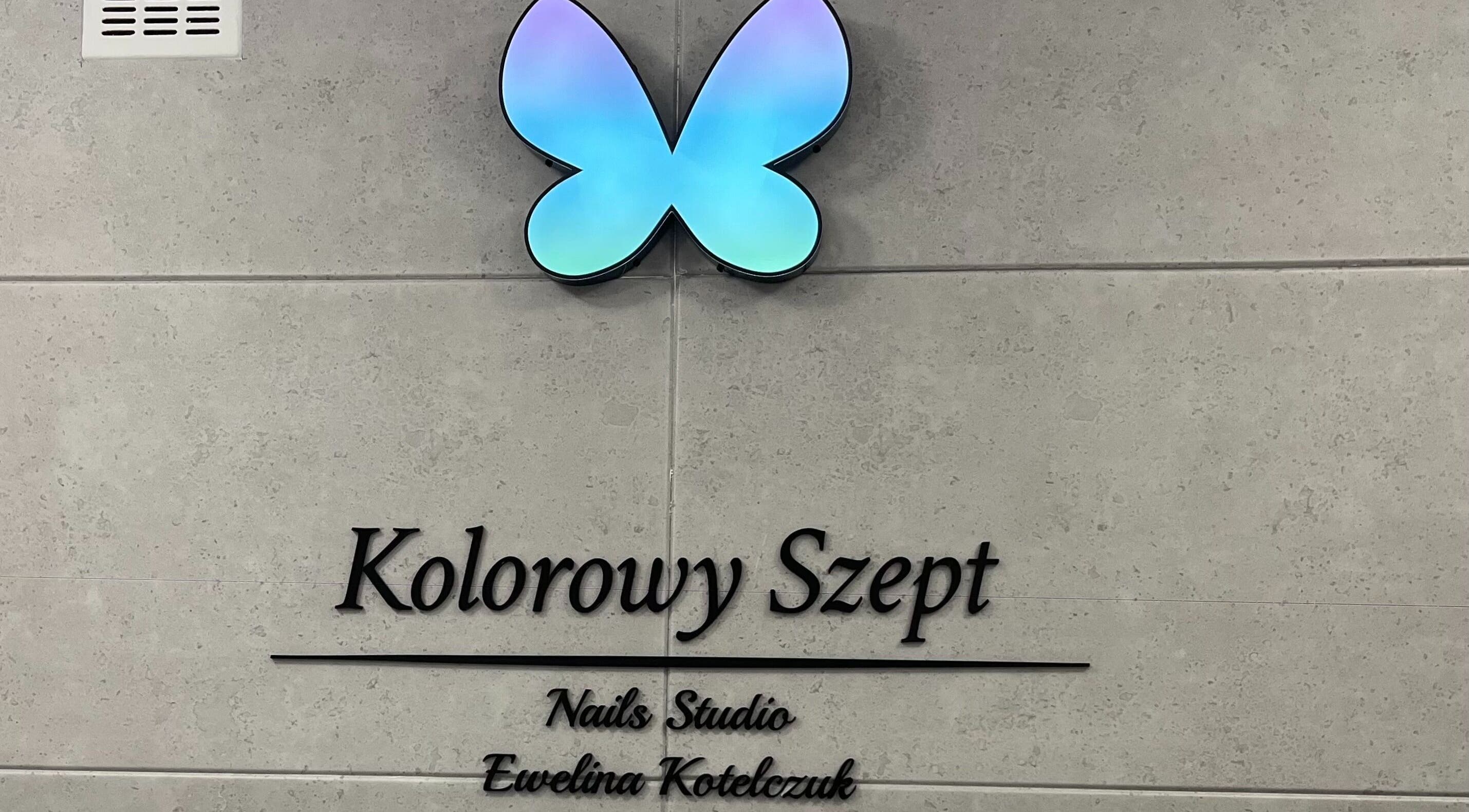 Logo KOLOROWY SZEPT EWELINA KOTELCZUK w Białystok, Województwo Podlaskie, PL z motylem.