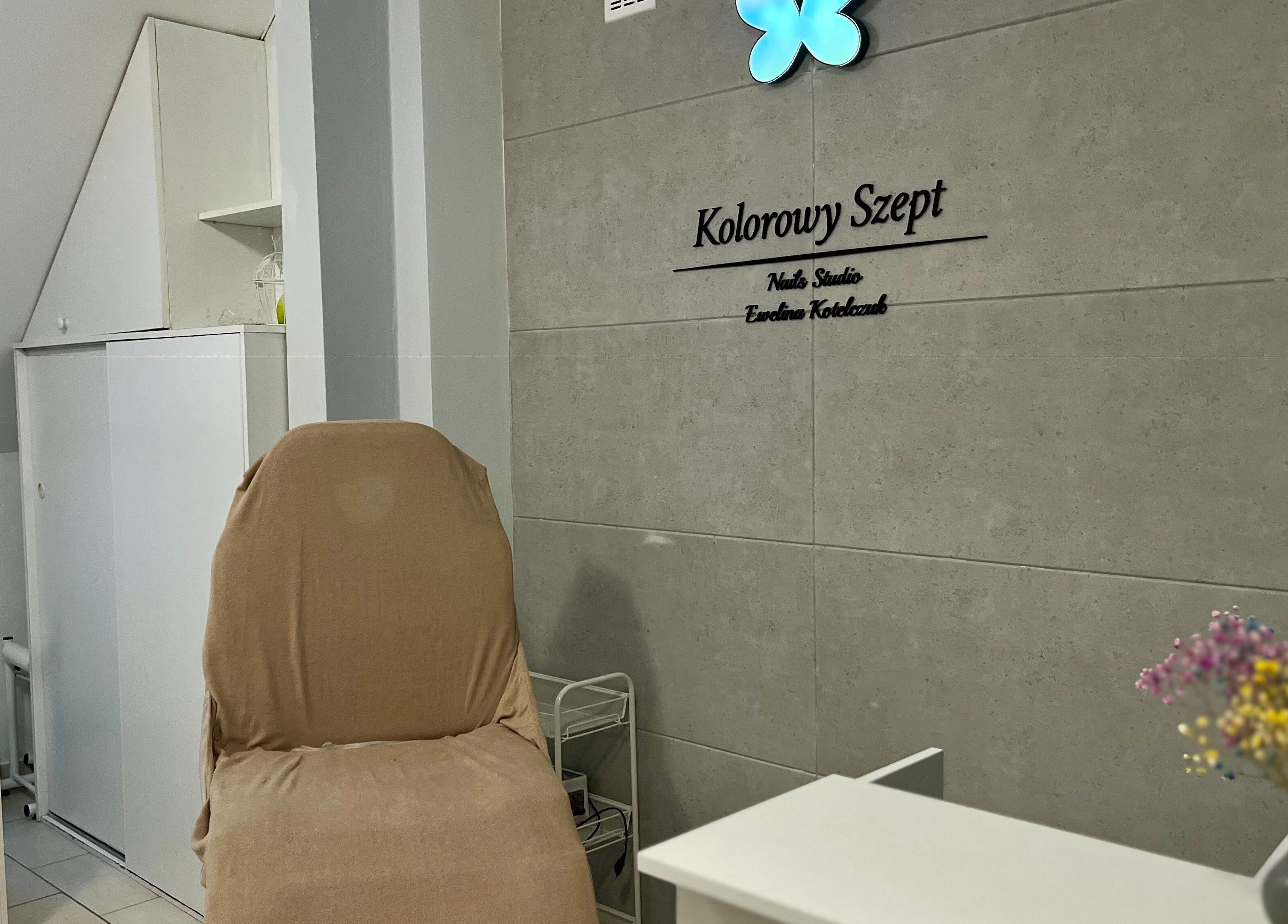 Nowoczesny gabinet w KOLOROWY SZEPT EWELINA KOTELCZUK, Białystok, Województwo Podlaskie, PL.