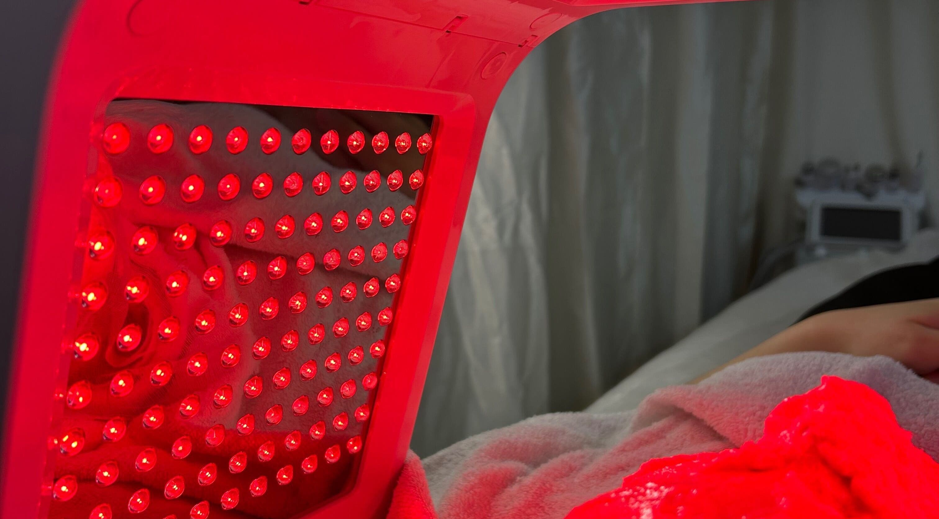 Thérapie lumière rouge à MINAGGI, Chevilly-larue, Île-de-france, FR. Relaxation et bien-être.