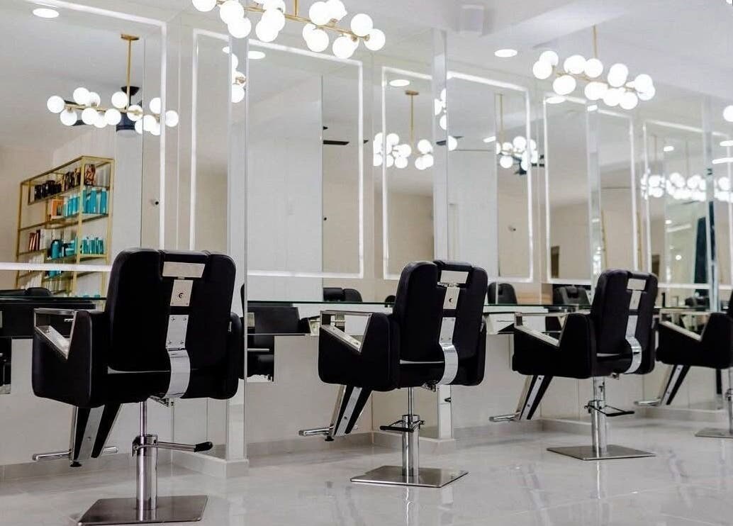 Luxurious salon chairs at Amanda Mancio at Glamhouse Salon & Spa, Puerto Vallarta, Jalisco, MX.