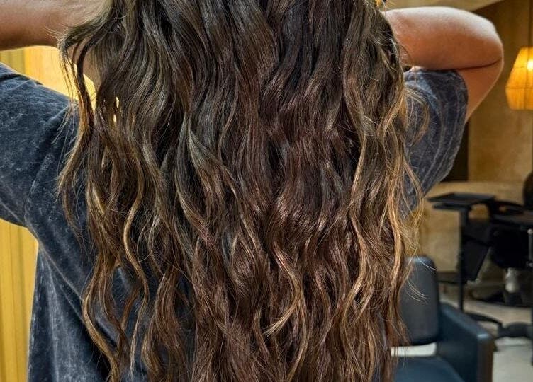 Luxurious wavy hair style at Amanda Mancio's Glamhouse Salon & Spa in Puerto Vallarta, Jalisco, MX.