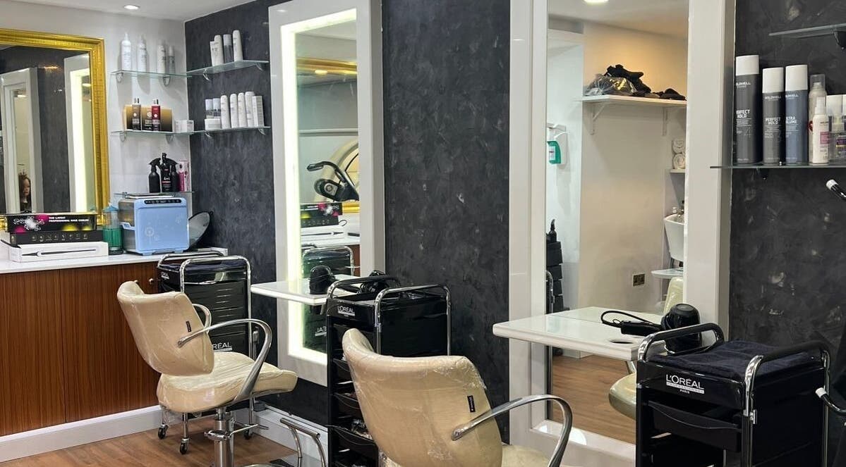 Modern beauty station at Du Monde Ladies Beauty Salon, Abu Dhabi, AE.