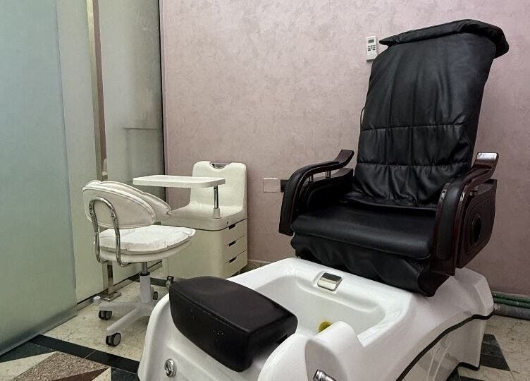 Luxurious pedicure chair at Rouge and Henna Beauty Saloon and Spa, Al Ain, Abu Dhabi, AE.