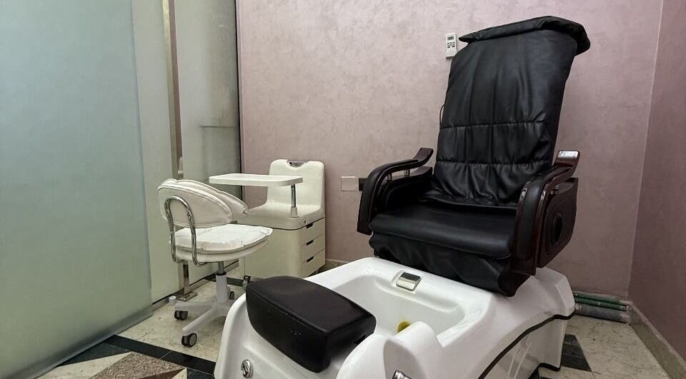 Pedicure chair at Rouge and Henna Beauty Saloon and Spa, Al Ain, Abu Dhabi, AE offers luxury pampering.