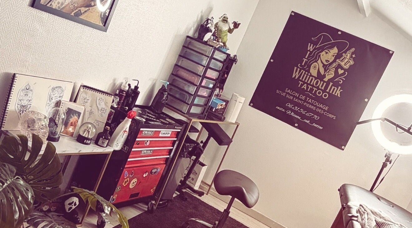 Intérieur du salon de tatouage Wliinou.Beauty à Saint-pierre-des-corps, Centre-val De Loire, FR.