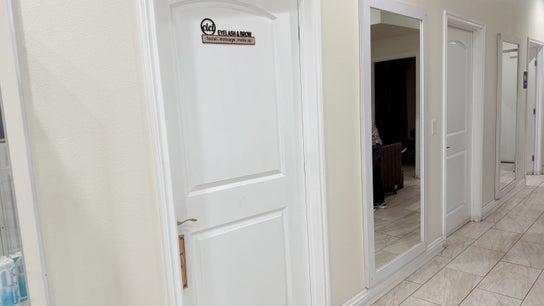 Cici Lash Brow & Hair Studio