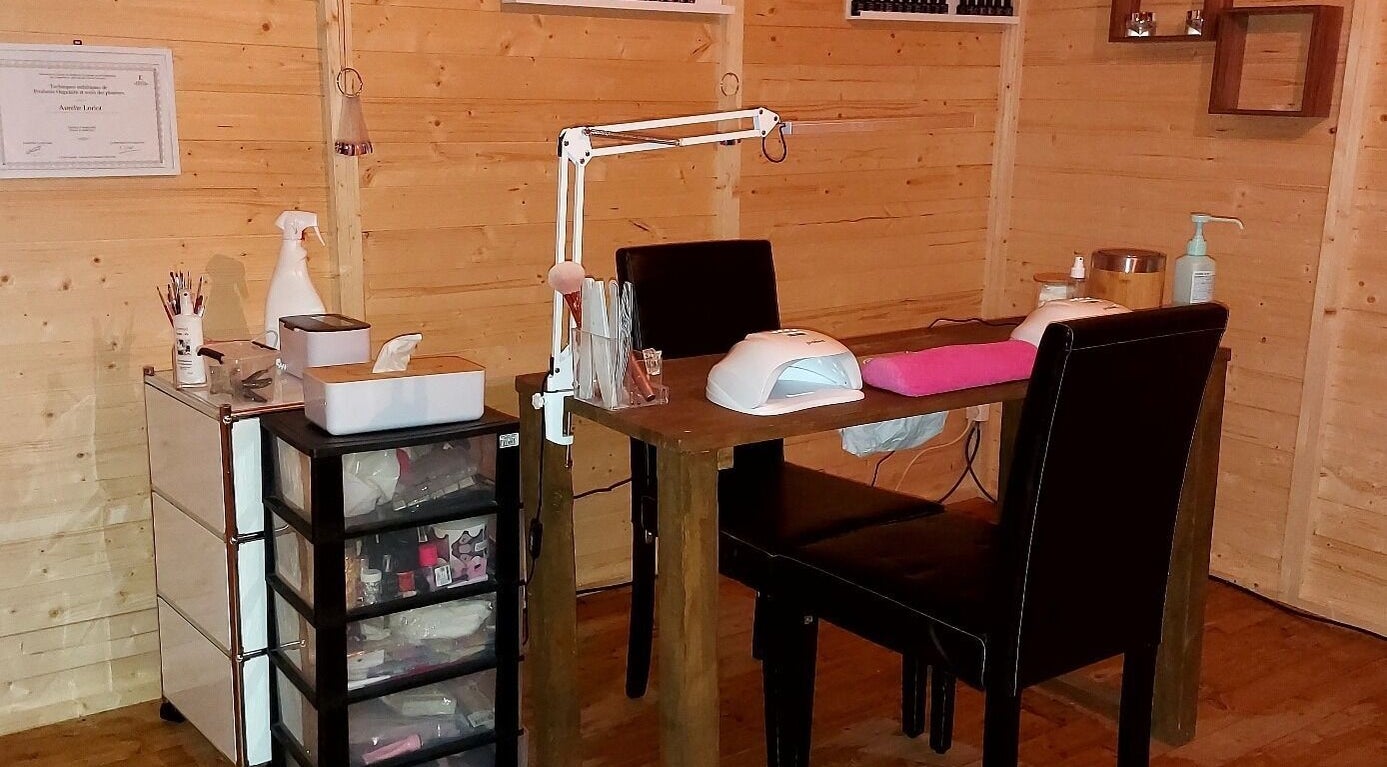 Salle de beauté élégante chez Beauty's by Lilie, Vignacourt, Hauts-de-France, FR.