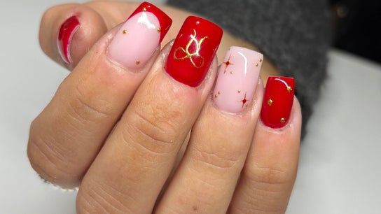 Paint Them Nails With Amina