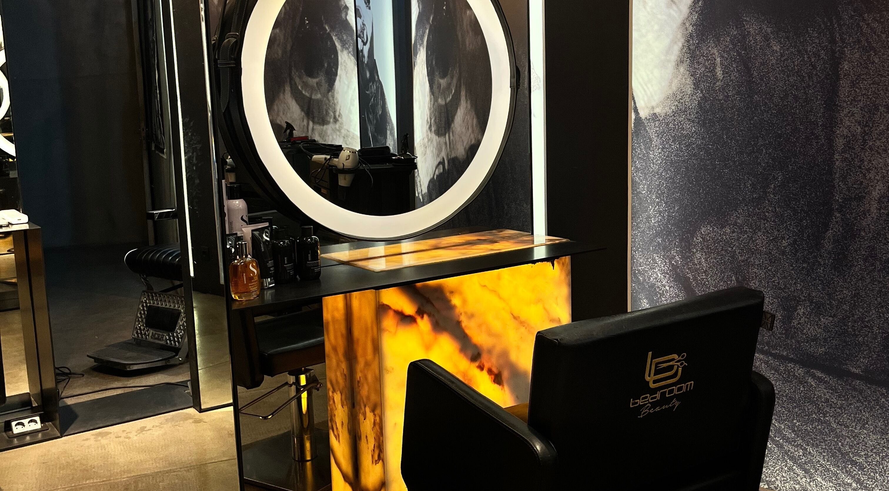 Modern styling station at DL Luxury Studio in Sofia, Sofia City Province, BG with chic black and gold decor.