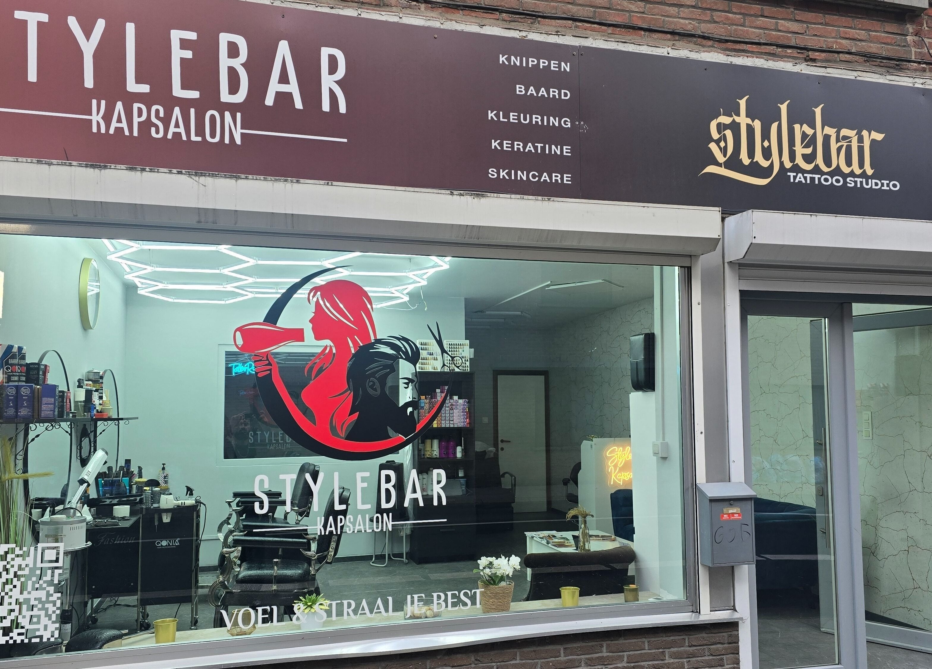 Buitenzicht van Stylebar Kapsalon Leuven met moderne inrichting in Leuven, Vlaanderen, BE.