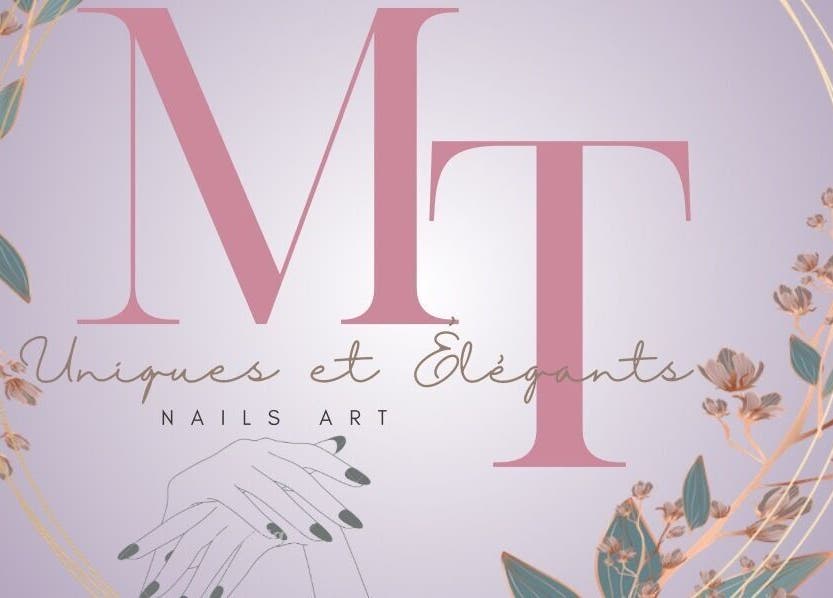 Logo élégant MTnailsarts à Porto, Porto, PT, incorporant des motifs floraux délicats.