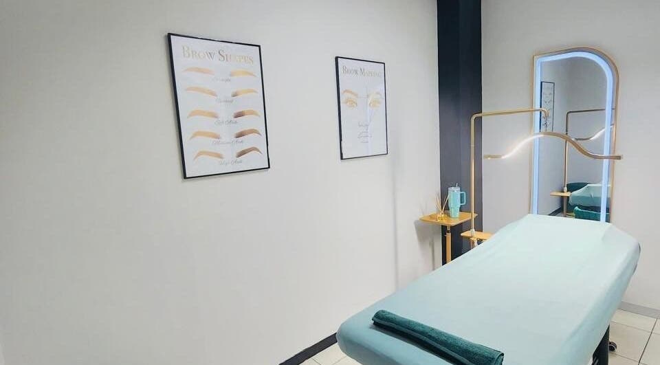 Tranquil treatment room at Maison De Derme Beauty & Wellness in Benoni, Gauteng, ZA with a calming ambiance.