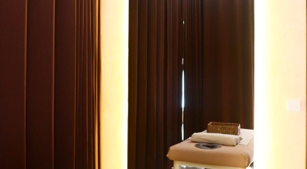 Cozy massage room at Booty Bakery, Bali, Bali, ID with warm lighting and a relaxing atmosphere.