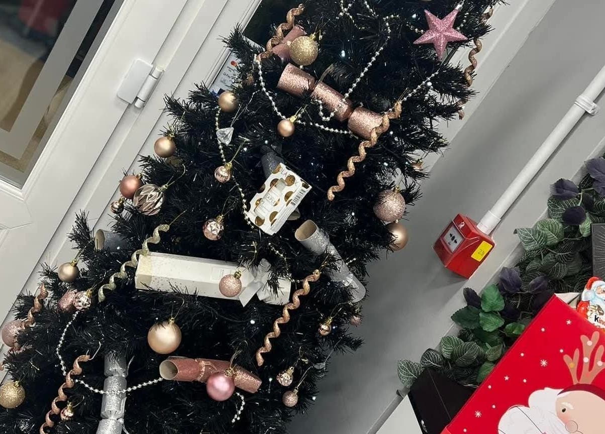 Festive decor at Nurture & Nails by Kati in Darlington, England, GB.