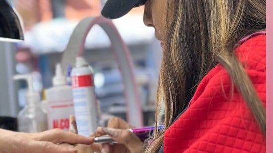 Jazmincruz (danewedgerbeautysalon)