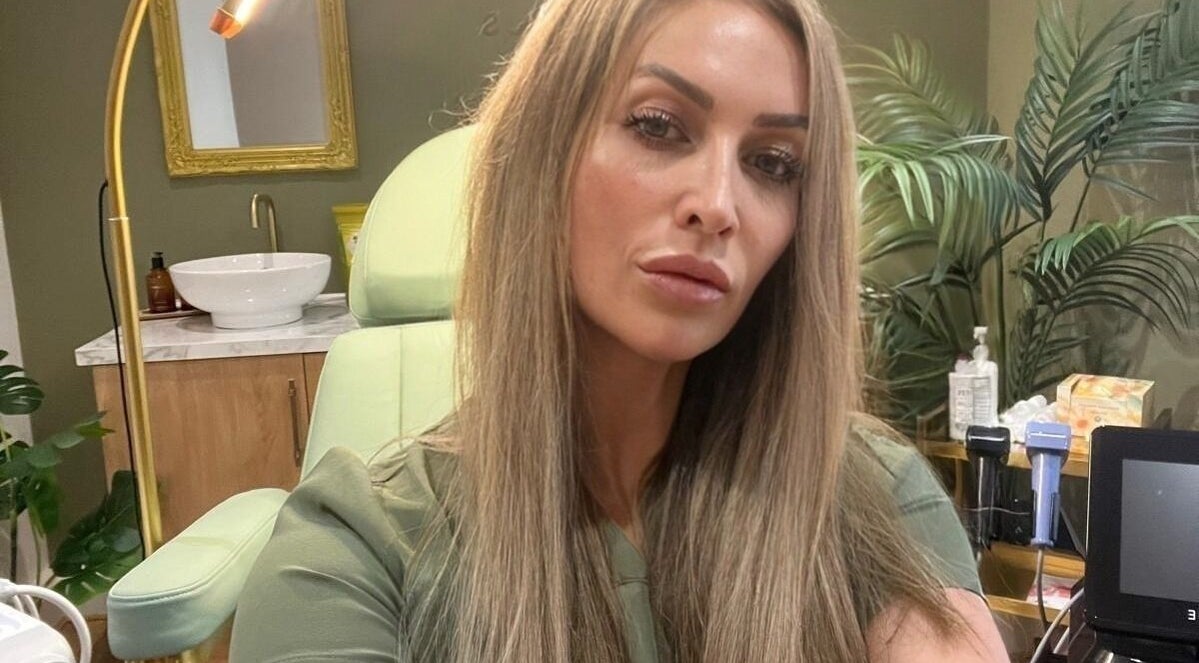 Professional at Lumina Viso, Wokingham, England, GB promoting beauty and wellness services in elegant salon.