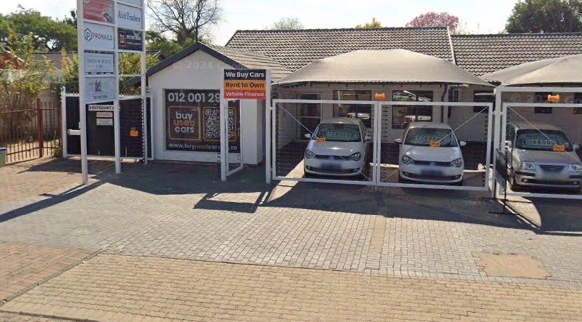 Exterior view near Blink Beauty Centurion, Centurion, Gauteng, ZA with cars parked outside.