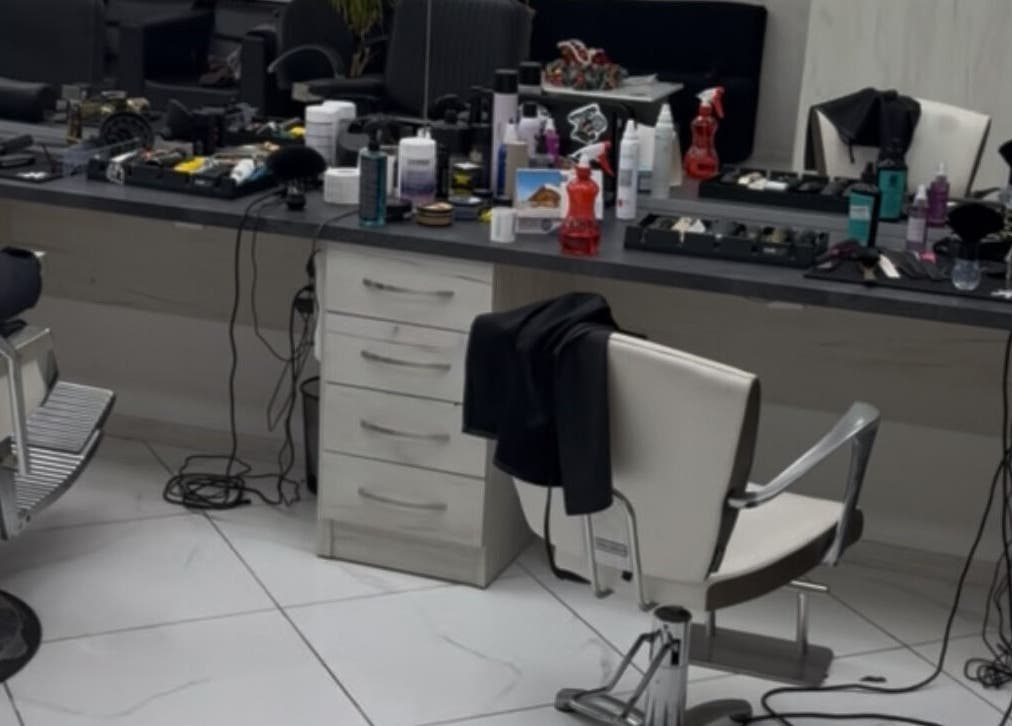 Beauty salon interior at Bonnie and Clyde Ruse, Ruse, Ruse, BG showcasing modern styling stations.