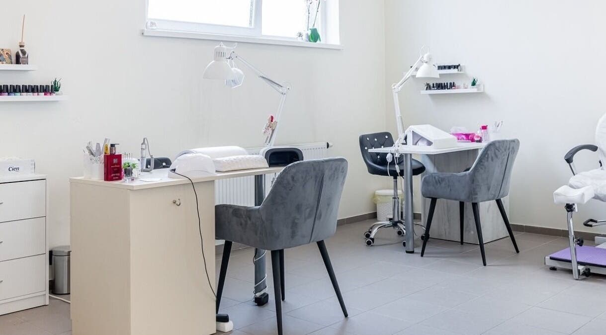 Šviesus manikiūro salonas Nails City, Vilnius, Vilniaus Apskritis, LT.