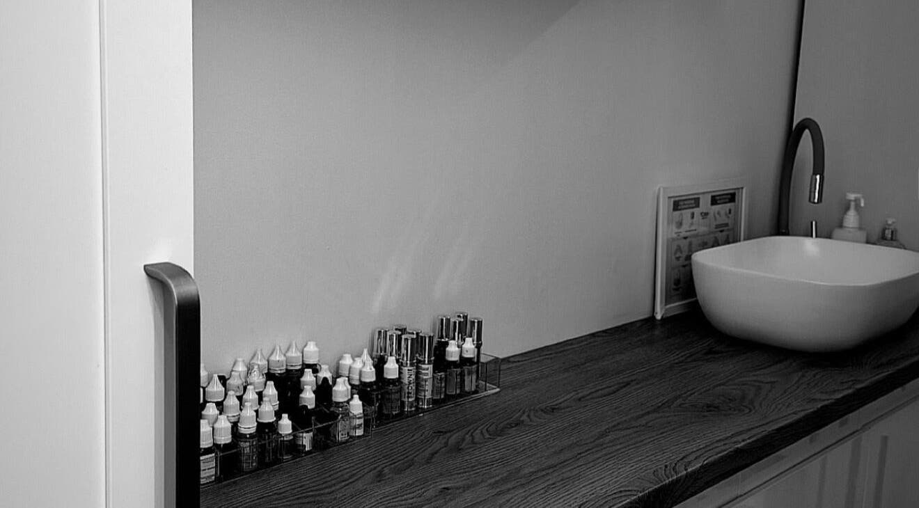 Clean countertop with beauty supplies at Sintijazalumska.pmu, Rīga, LV.