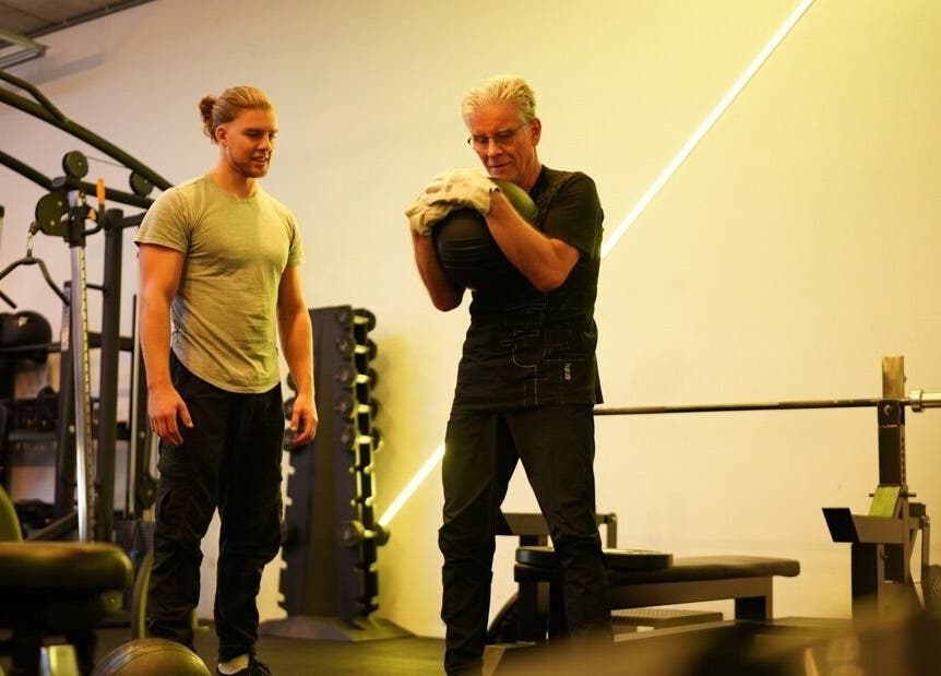 Persoonlijke training bij Jouw Krachtstation, Bodegraven, Zuid-holland, NL met focus op krachttraining.