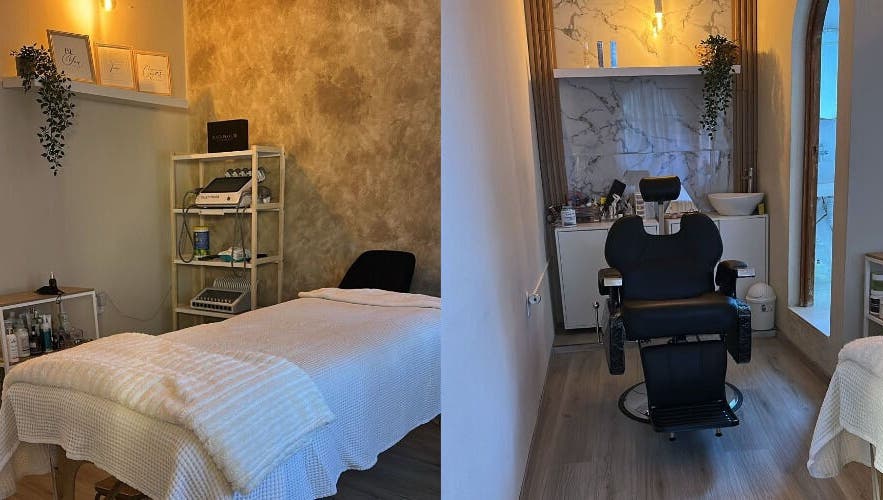 Sala de tratamiento en Saenz Studio, Santa Lucía Del Camino, Oaxaca, MX con cama y silla de peluquería.