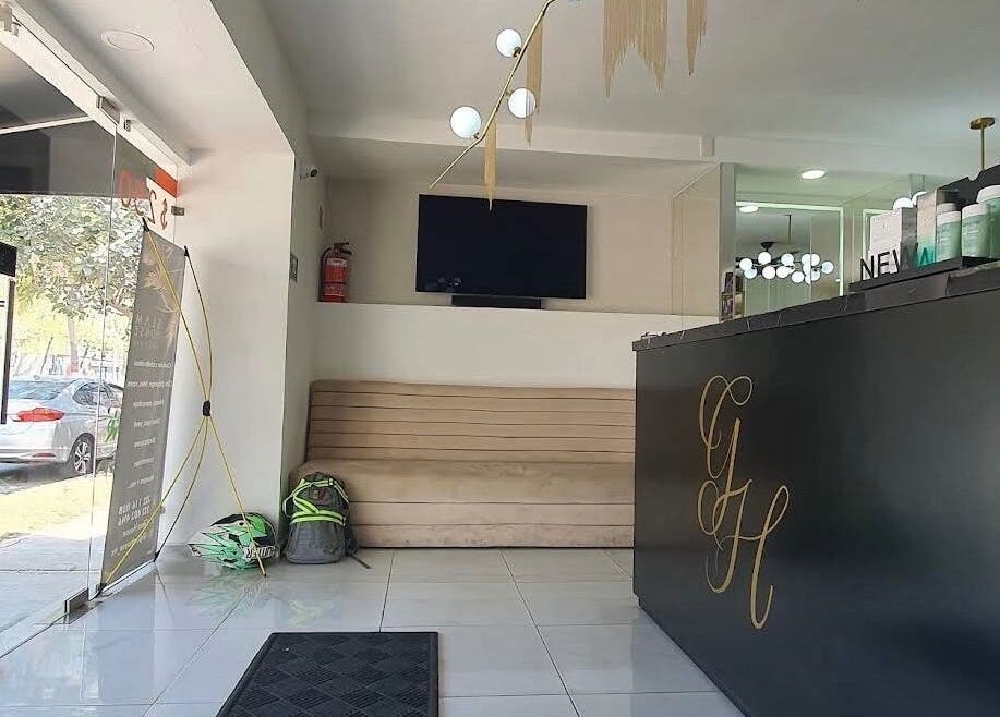 Reception area at Angel Rodríguez @Glam house, Puerto Vallarta, Jalisco, MX, featuring stylish decor.