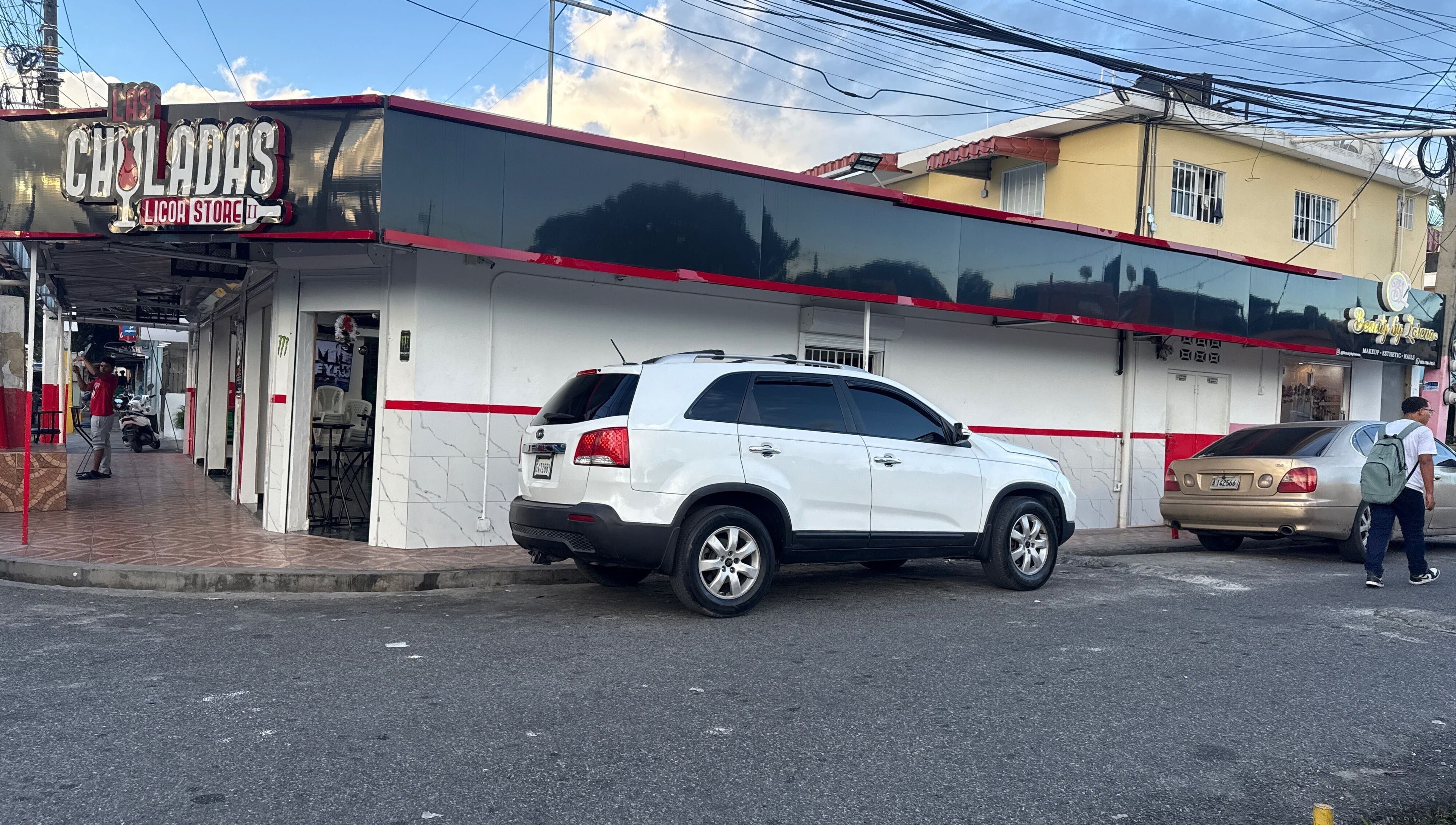 Exterior view of Iris Nails Collection at Santo Domingo, Distrito Nacional, DO.