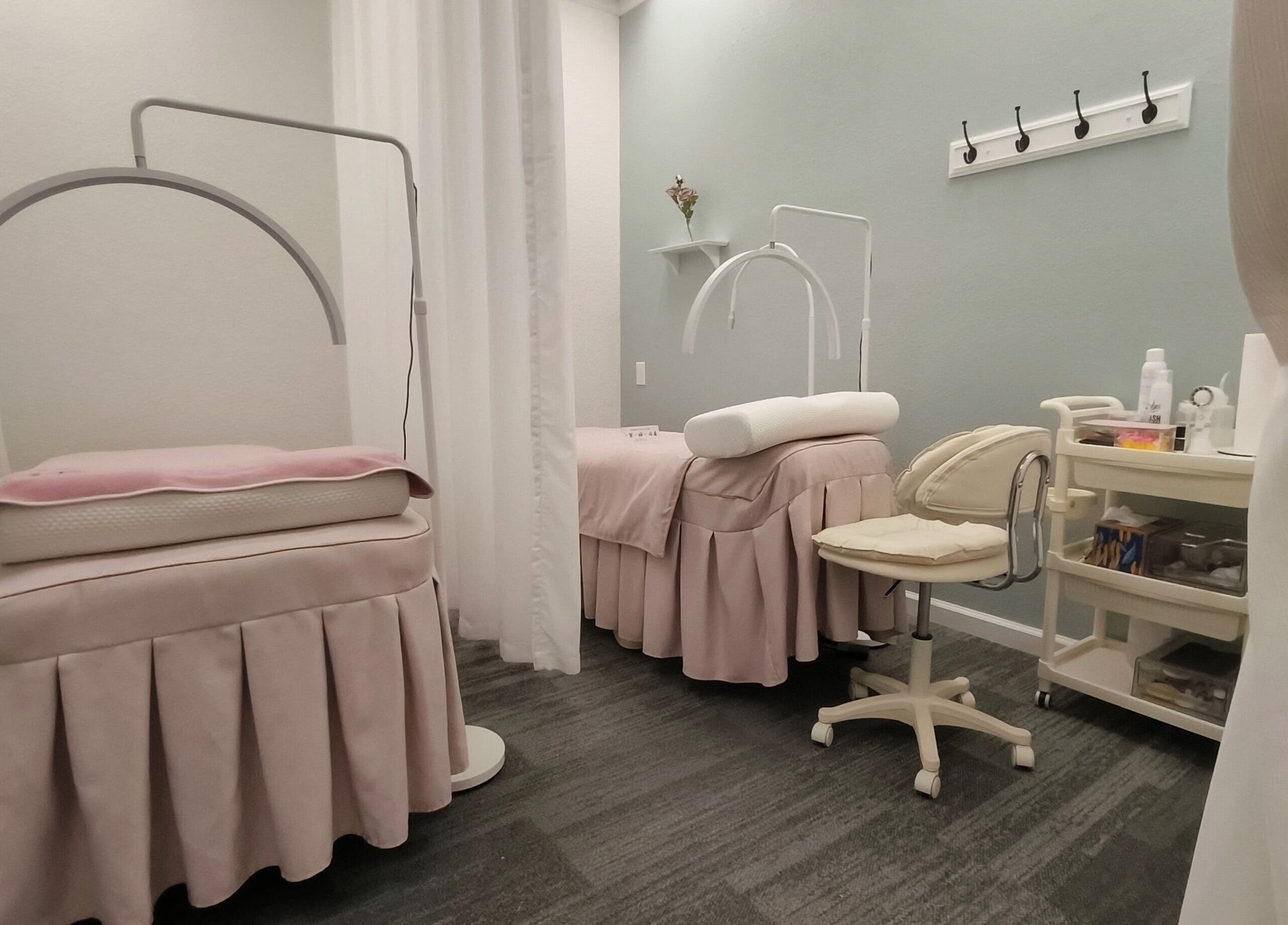 Cozy and elegant treatment room at Catchy EyeDol Lash & Beauty in Fremont, California, US.