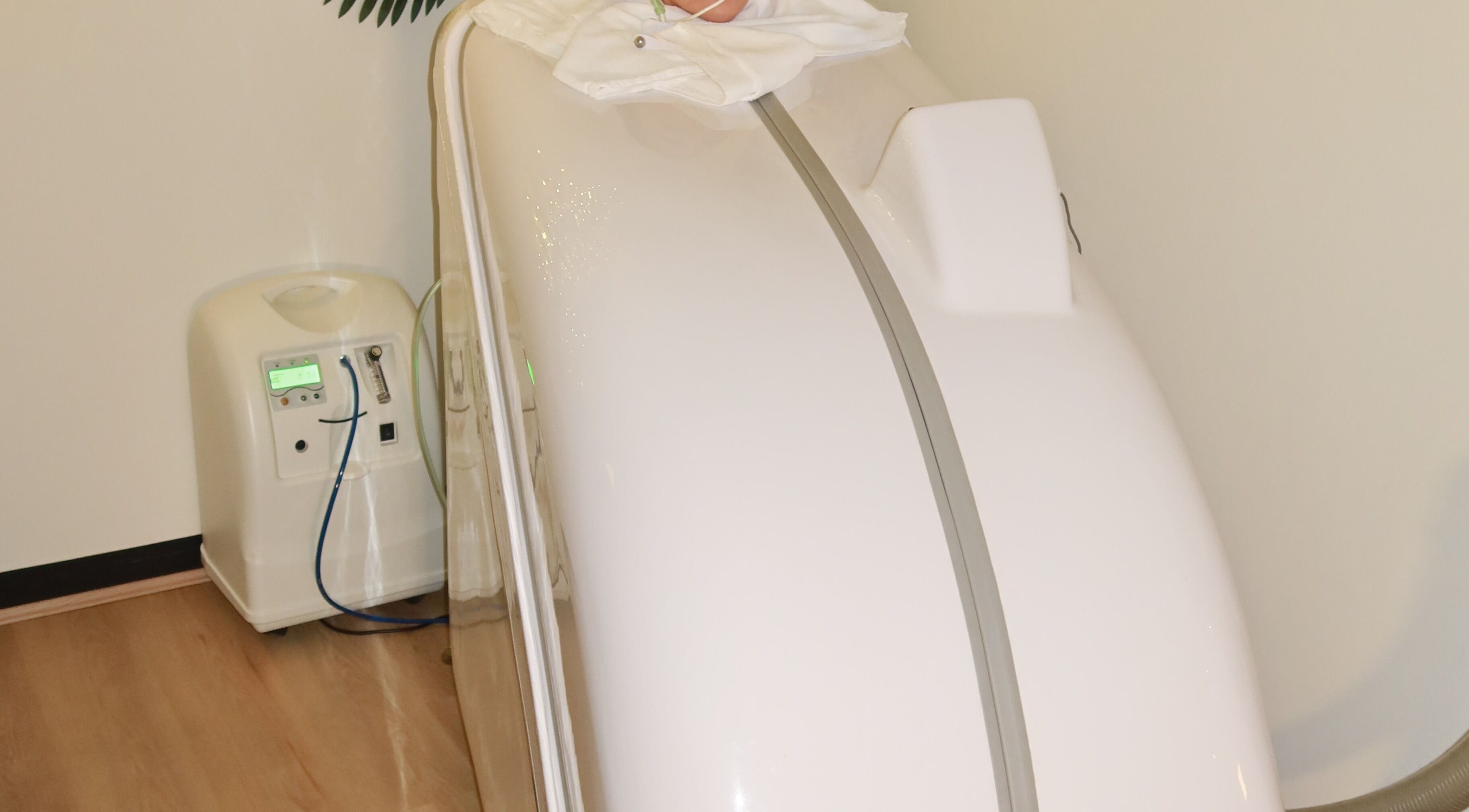 Cápsula de oxigenoterapia en Oxygen Vitality, Miranda, New South Wales, AU, para bienestar y relajación.