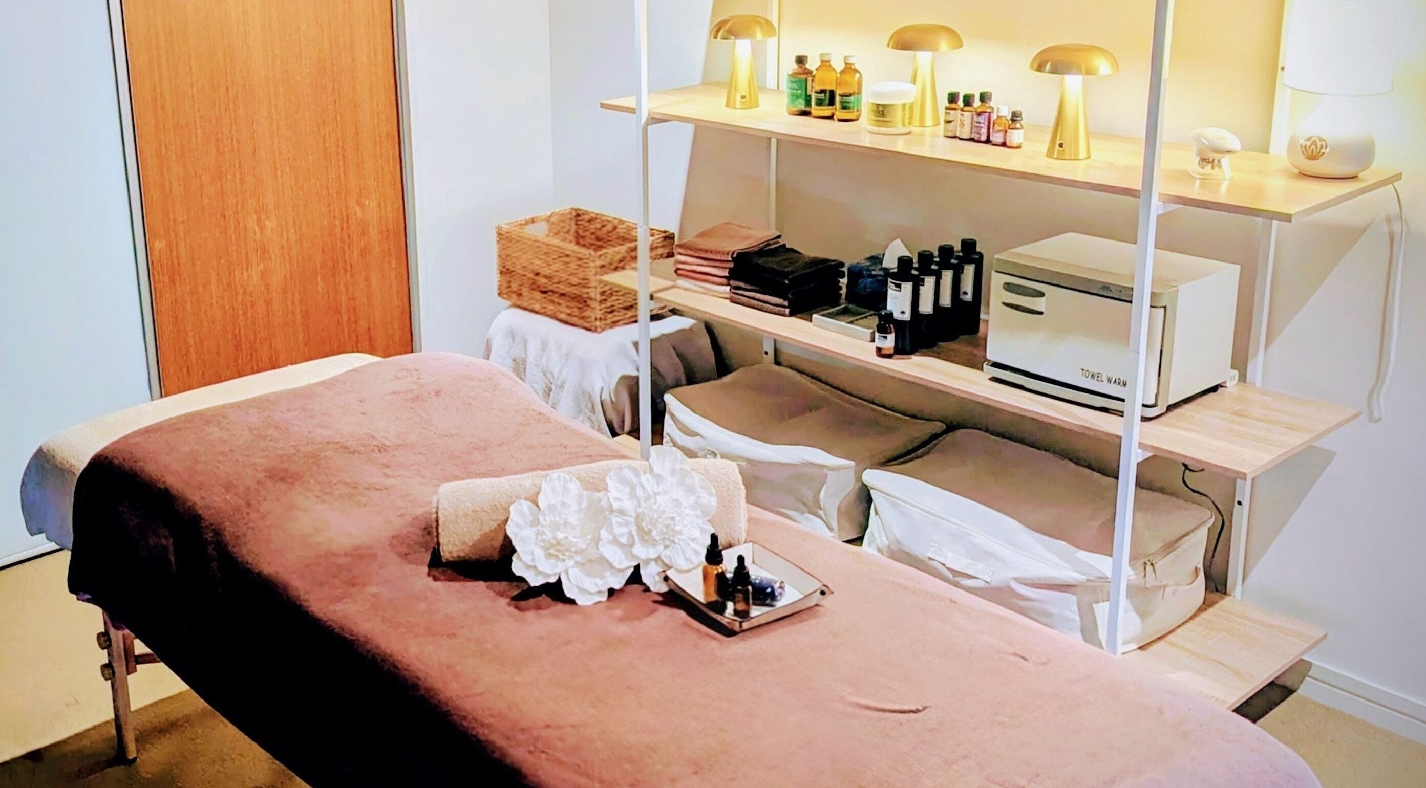 Calming massage room at Total Body Care Salon BLESS -Japanese Seitai massage- in Auckland, NZ.