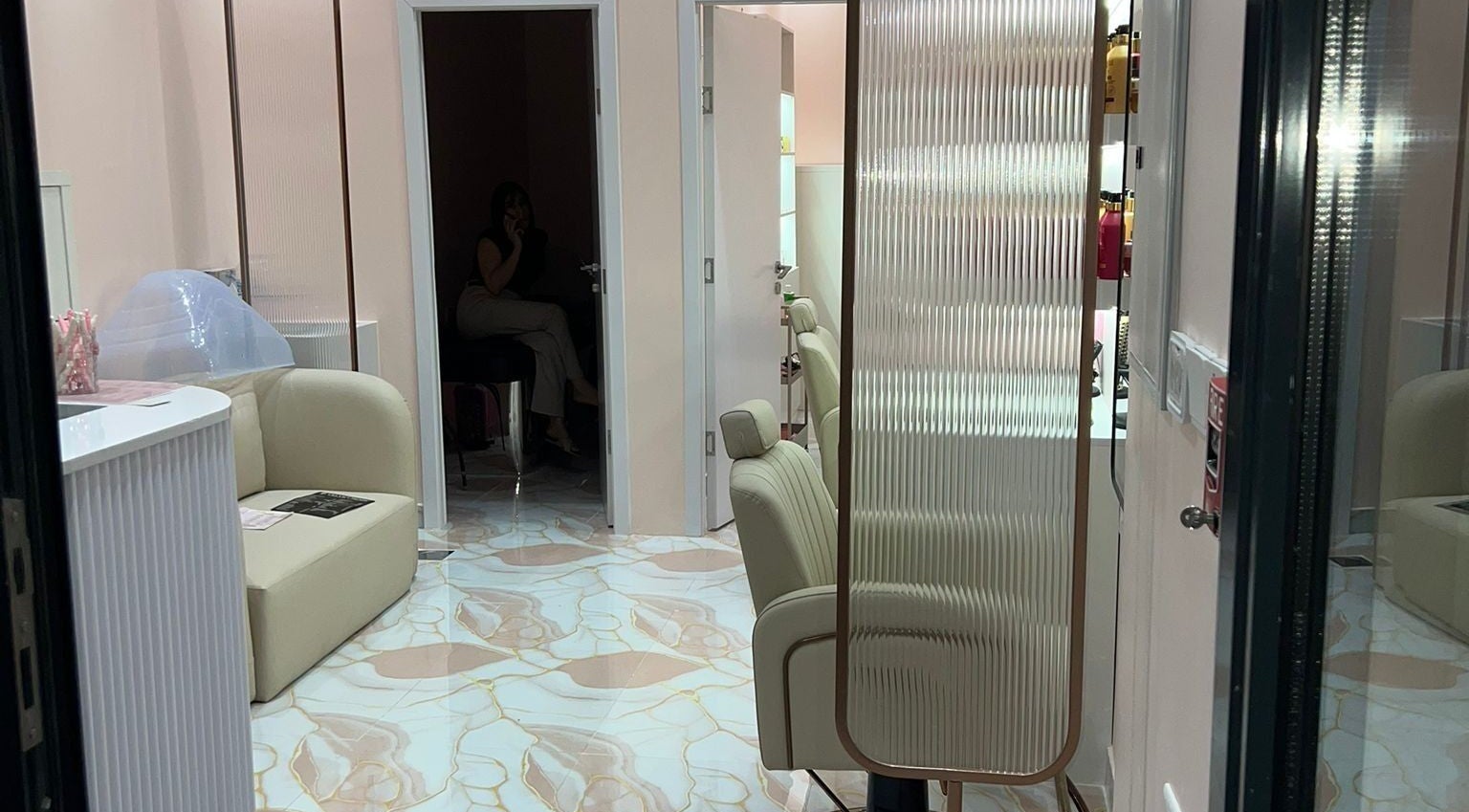 Elegant seating area at Crown of Serenity, Dubai, Dubai, AE, offering a tranquil atmosphere.