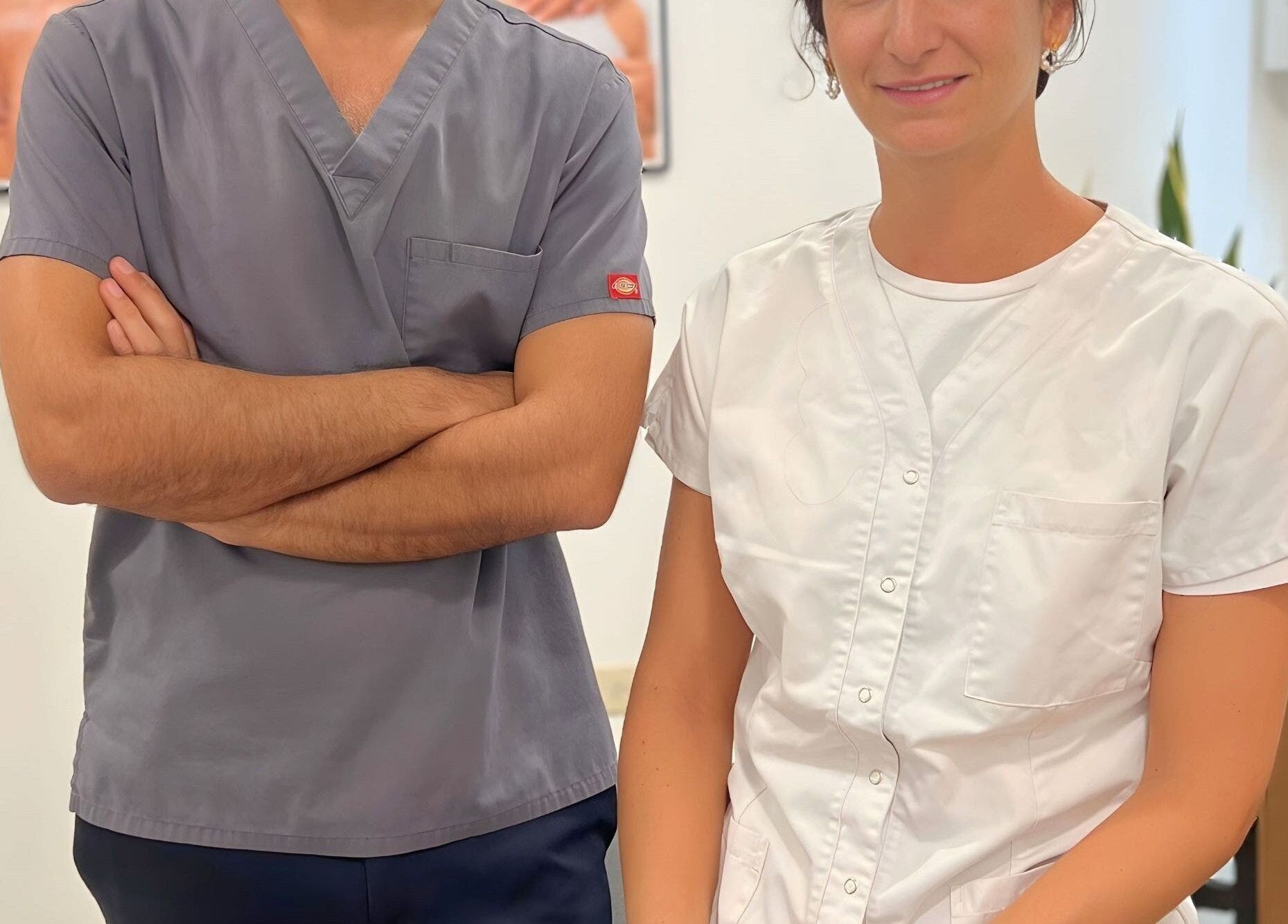 Profesionales en Osteopatia Playa en Playa del Carmen, Quintana Roo, MX atendiendo a clientes.