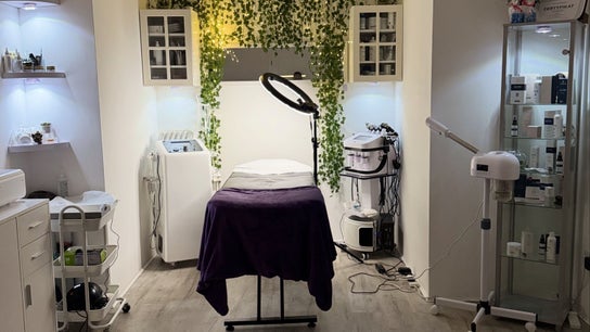 Jojo’s Beauty by Joannna Stachowska