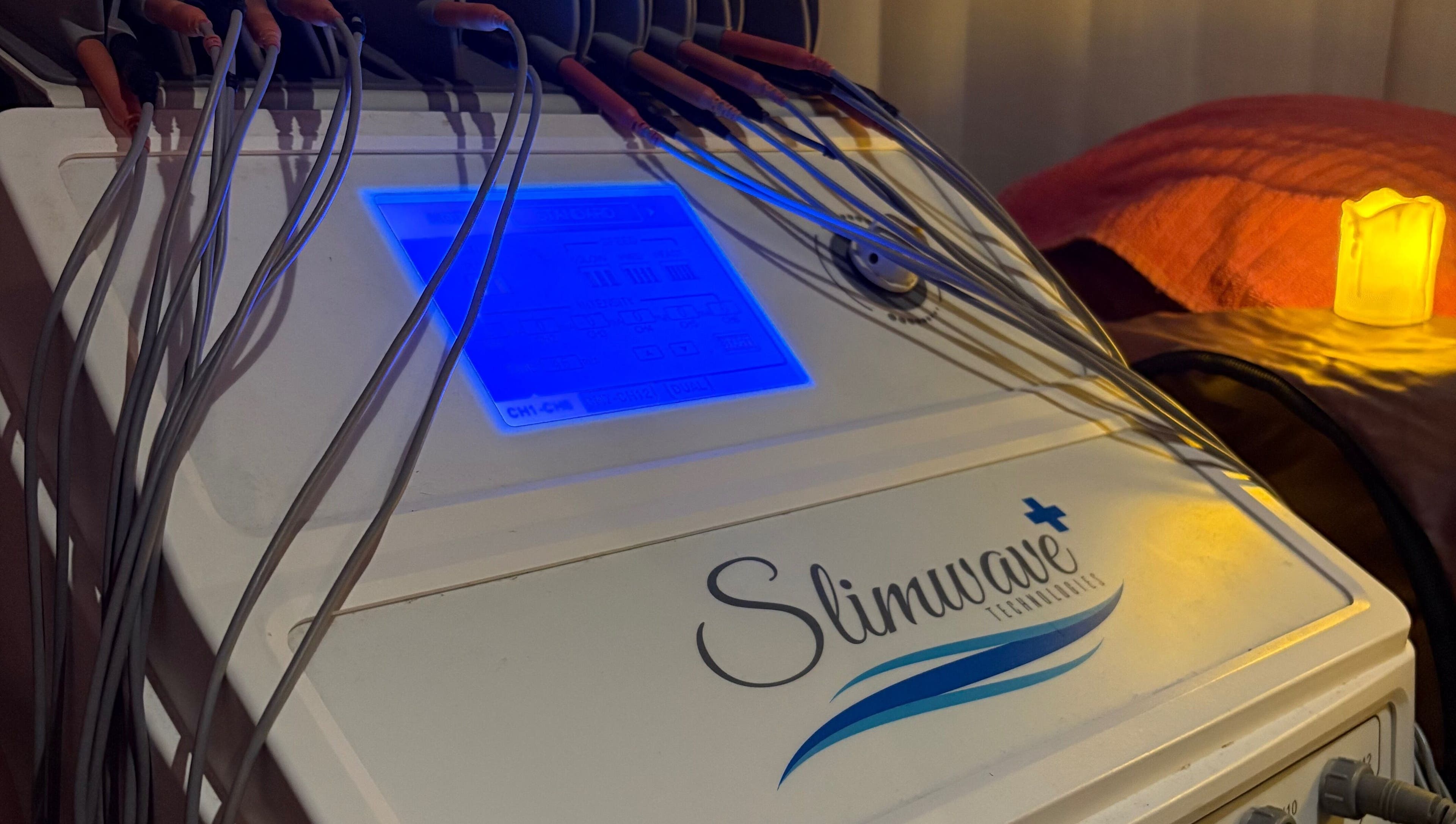 Slimwave machine at The Veritäe, Montréal, Québec, CA, offers advanced wellness treatments.