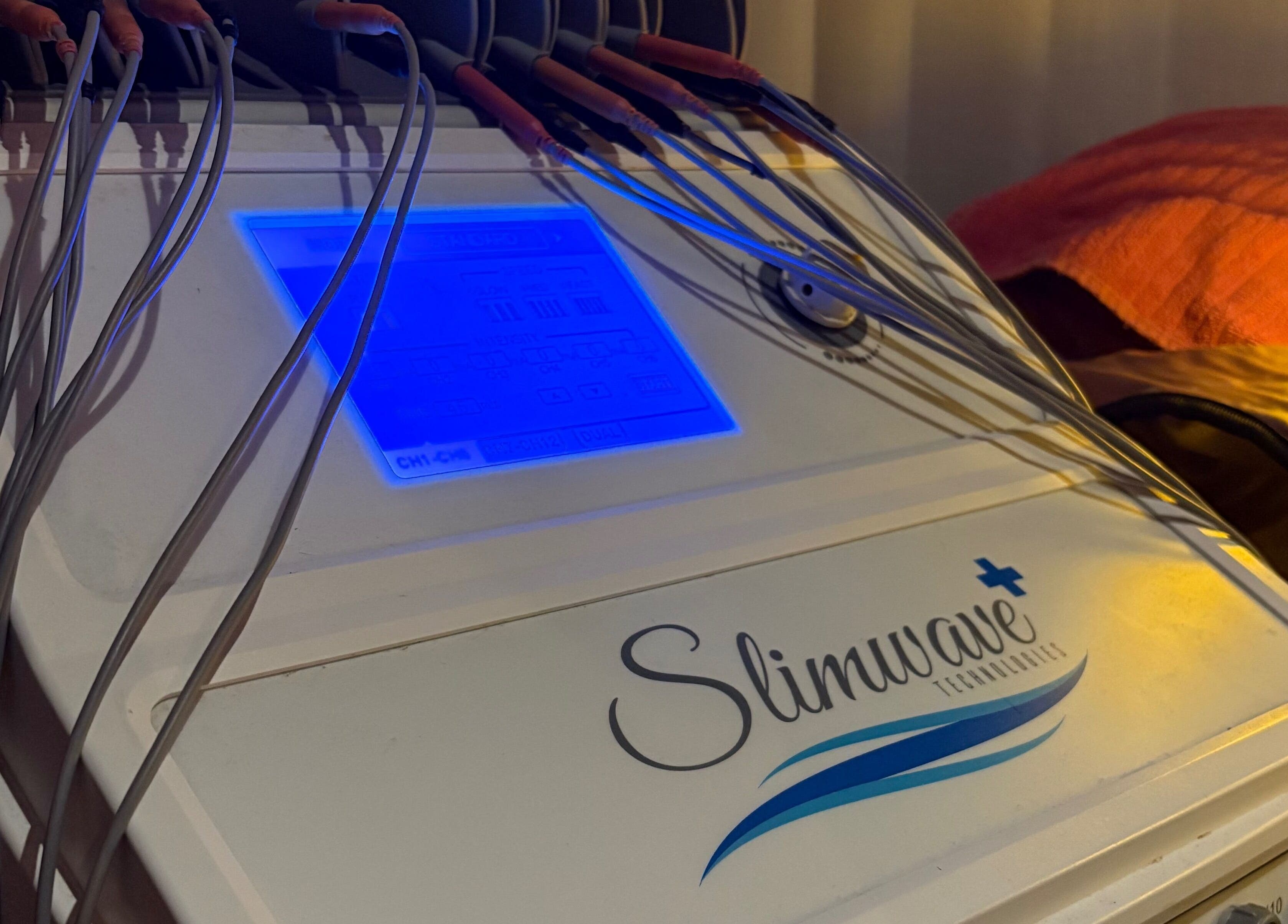 Slimwave machine at The Veritäe, Montréal, Québec, CA, offers advanced wellness treatments.