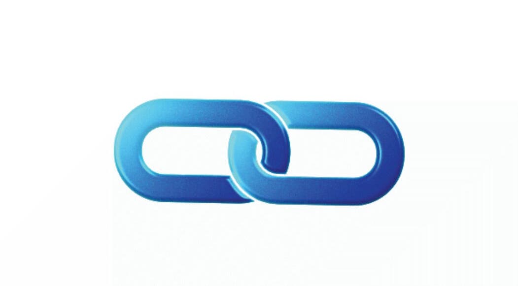 Blauwe schakelketting staat symbool voor verbinding bij CP in Delft, Zuid-holland, NL.