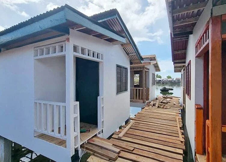 Floating cottages at Lash by Tiara in Taytay, Calabarzon, PH overlooking serene waterfront views.
