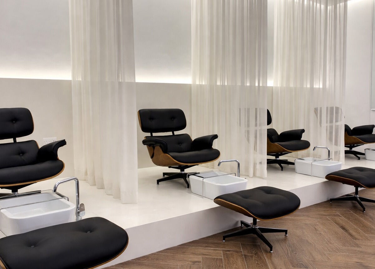 Luxe pedicure chairs at Mariage Beauty Center Abu Dhabi, AE offer relaxation in an elegant setting.