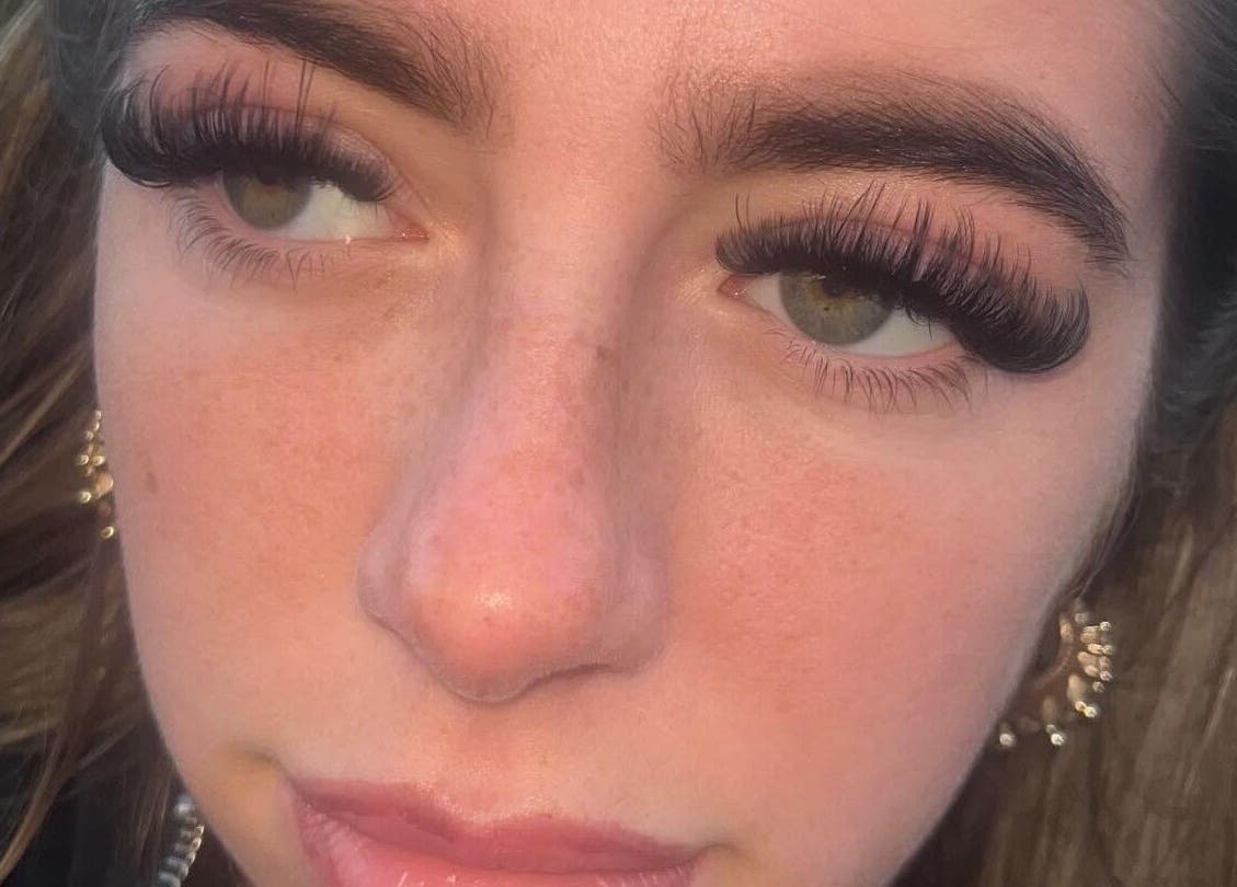 Close-up of elegant eyelash extensions at Lauren’s Lashes, Middleton, England, GB, showcasing professional beauty care.