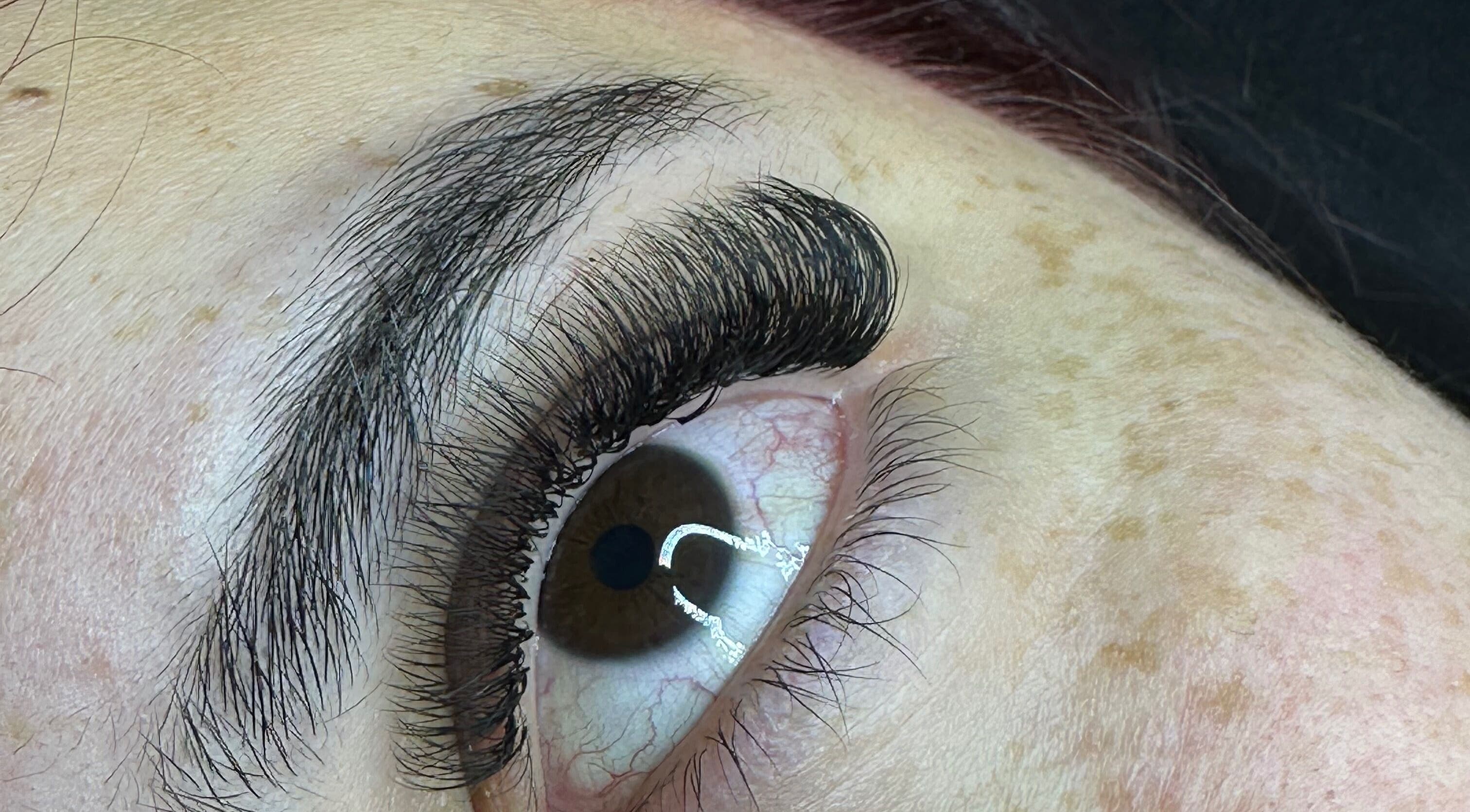 Close-up of lash extensions from Lashes Factory, Castelar, Provincia De Buenos Aires, AR.