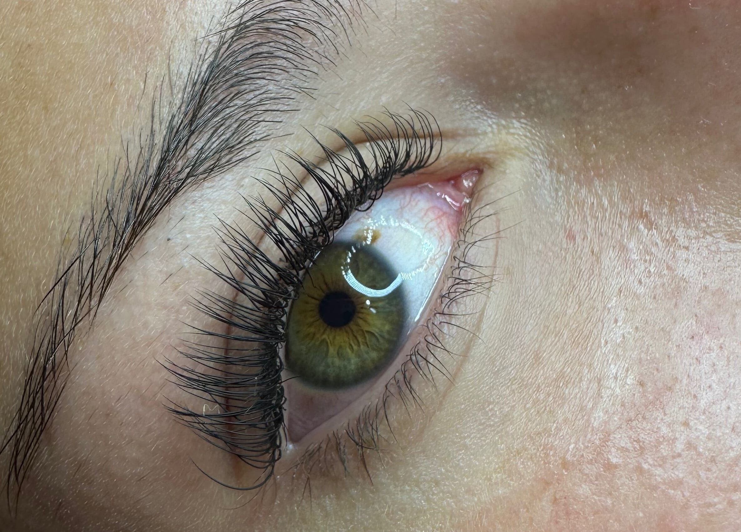 Closeup of beautifully enhanced lashes at Lashes Factory, Castelar, Provincia De Buenos Aires, AR.