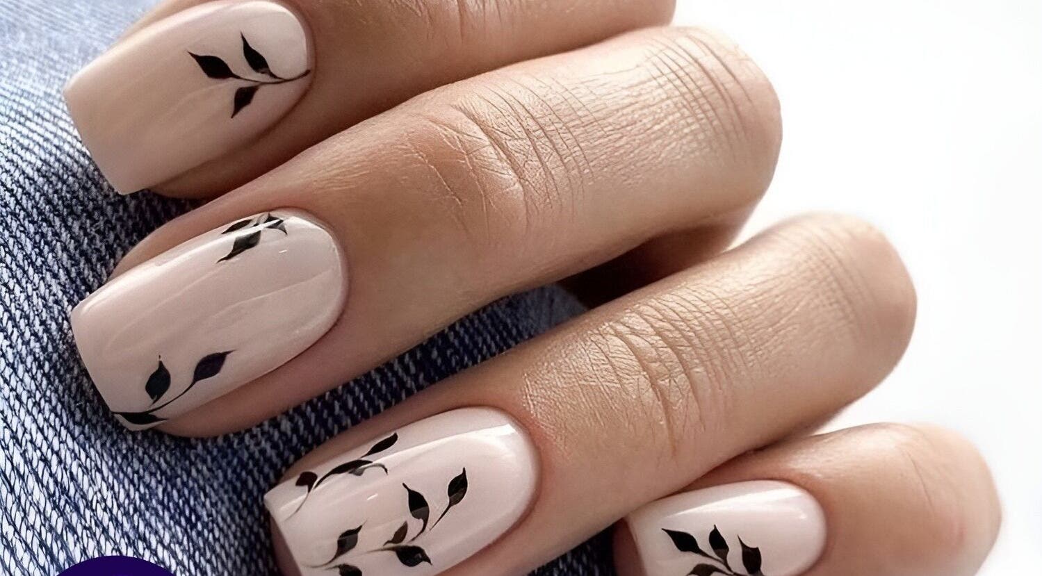 Elegant leaf nail art at HappyBugBeauty, Vaughan, Ontario, CA for a chic manicure look.