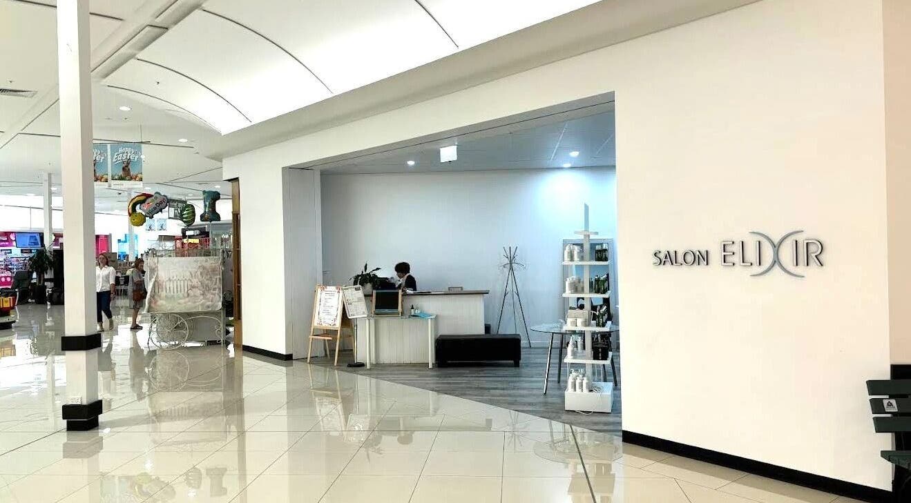 Front view of Elixir eyelash extensions salon in Southport, Queensland, AU showcasing welcoming reception.